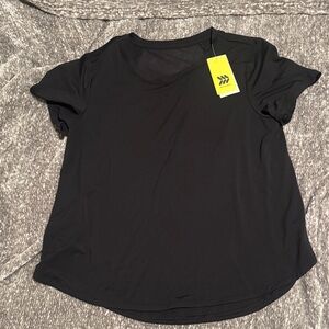 All in Motion || NWT Sprint Free SS Tee (M)